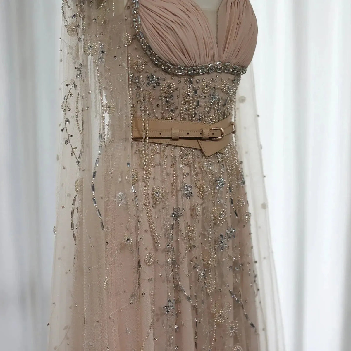 Arabic Champagne Dubai Evening Dresses Luxury Celebrity Beaded Tassel High Slit Women Wedding Party Dress SS376