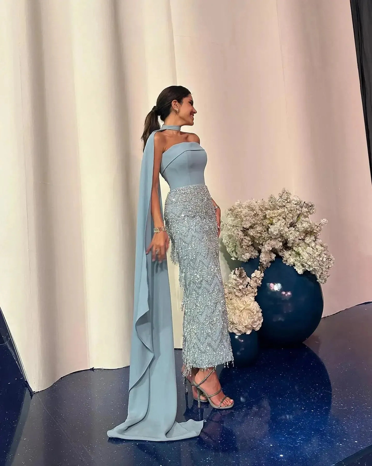 Arabic Coral Pink Tassel Evening Dress with Scarf 2024 Elegant Strapless Dubai Women Wedding Party Gowns SS460