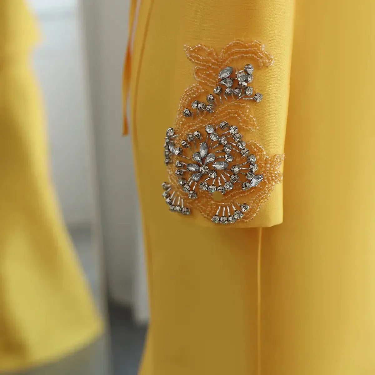 Arabic Yellow One Shoulder Mermaid Evening Dress with Cape Baby Blue Beaded Dubai Luxury Wedding Party Dress SF014