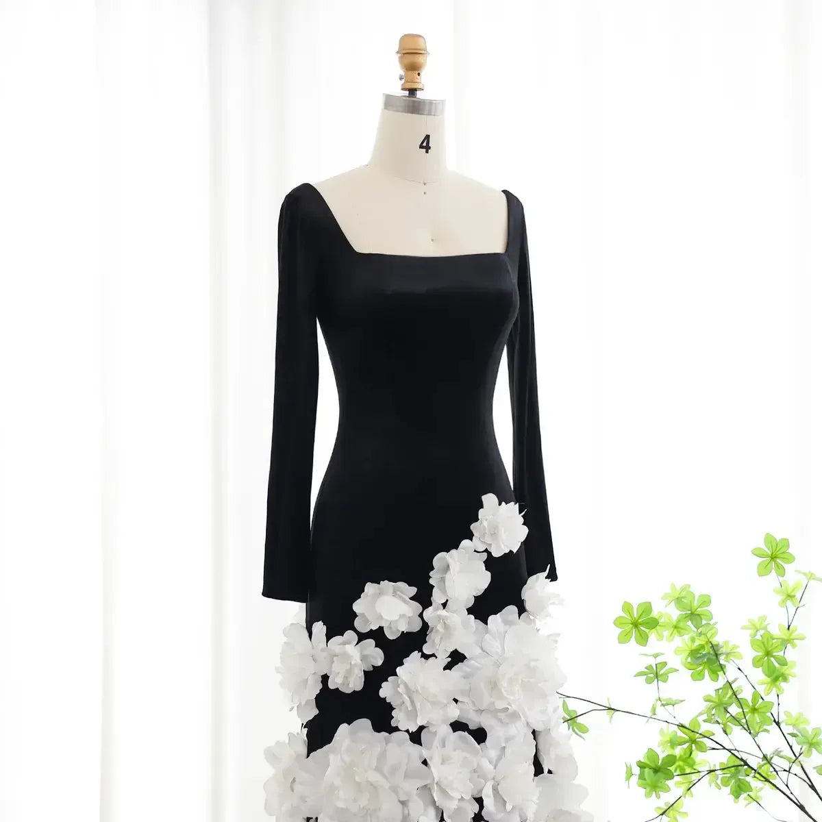 Chic 3D Flowers Black Velvet Mermaid Evening Dresses with Gloves Strapless Arabic Women Wedding Party Gowns SS248