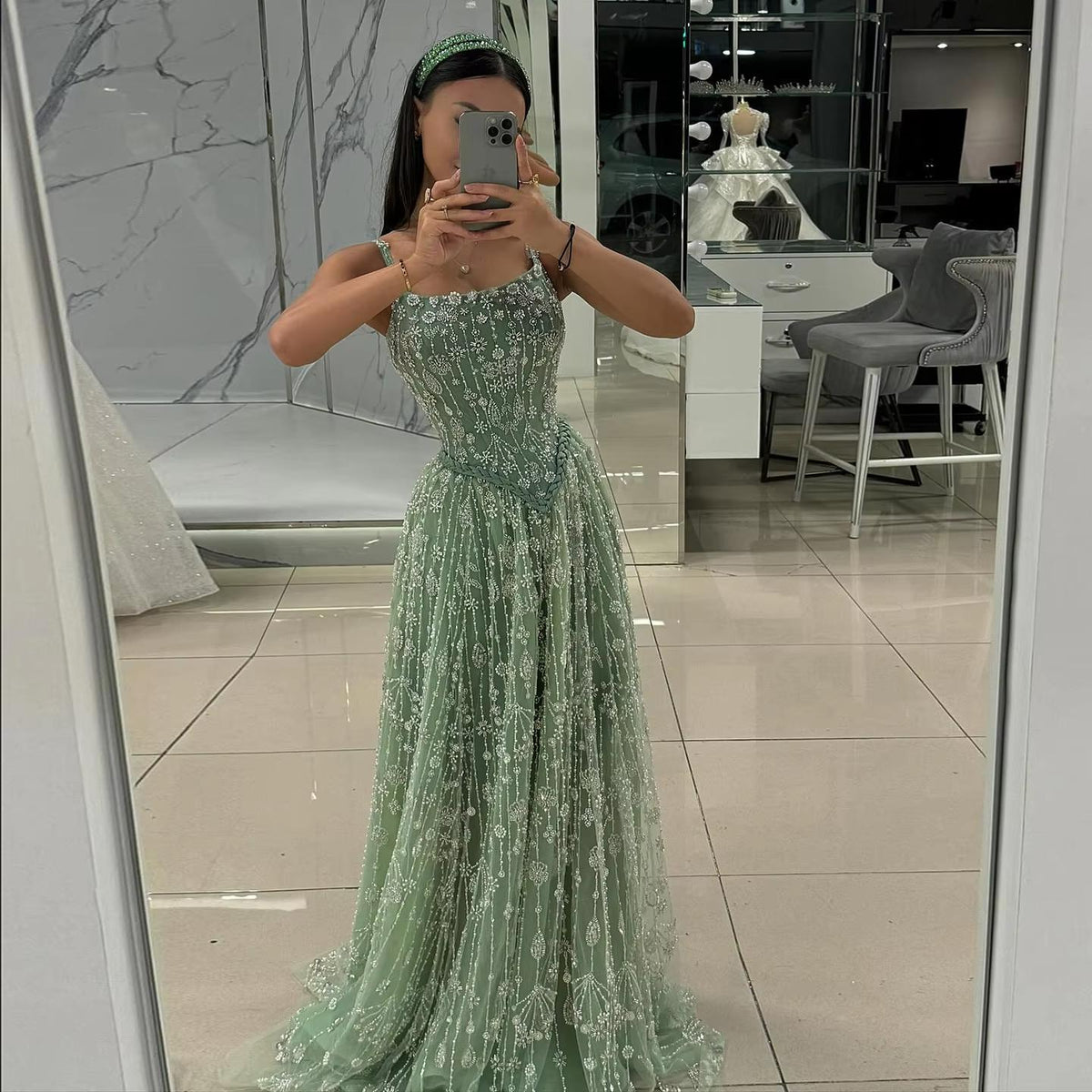 Elegant Sage Green Luxury Evening Dress with Spaghetti Straps SS123