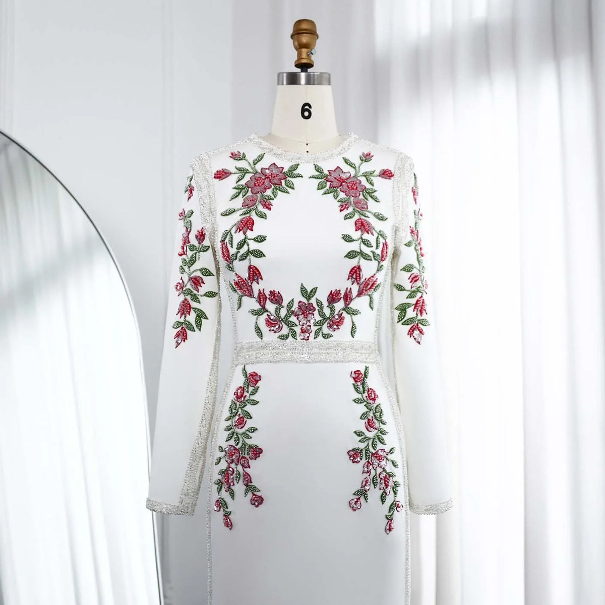 Elegant White Long Sleeves Embroidery Flora Evening Dress SS541