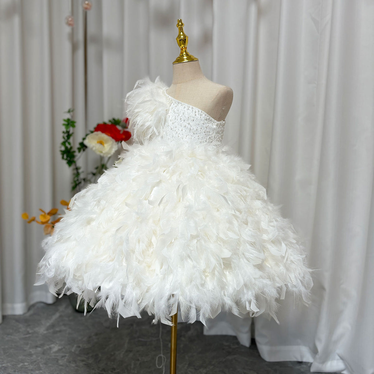 Jill Luxury Arabic White Girl Dress Feathers for Kids Princess J394