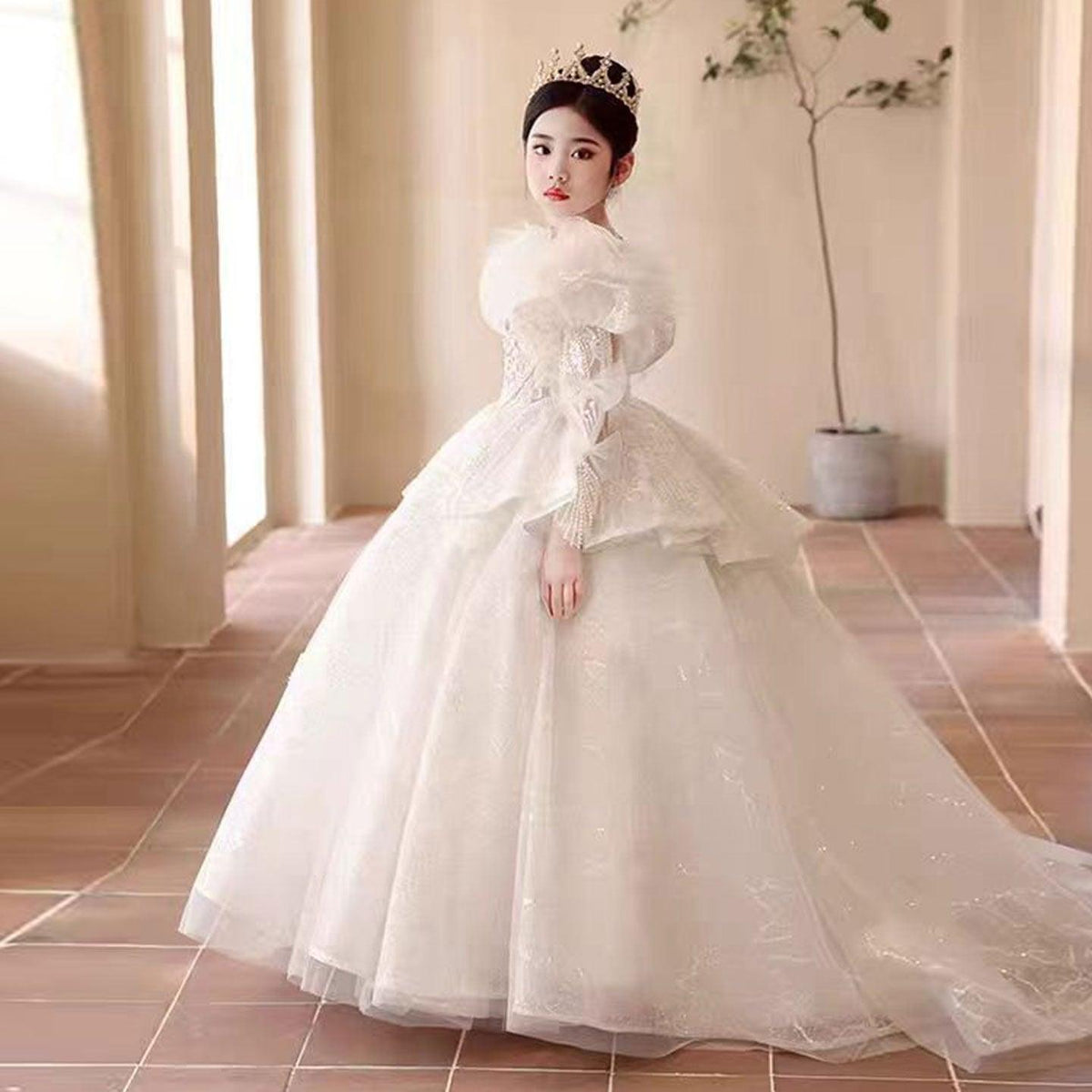 Jill Luxury White Crystal Party Girl Dress Long Sleeve J324