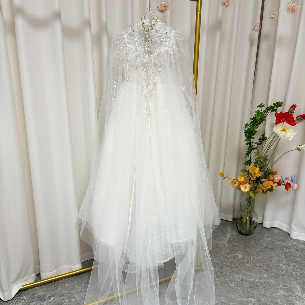 Jill Luxury White Feather Girl Dress with Detachable Cap J124