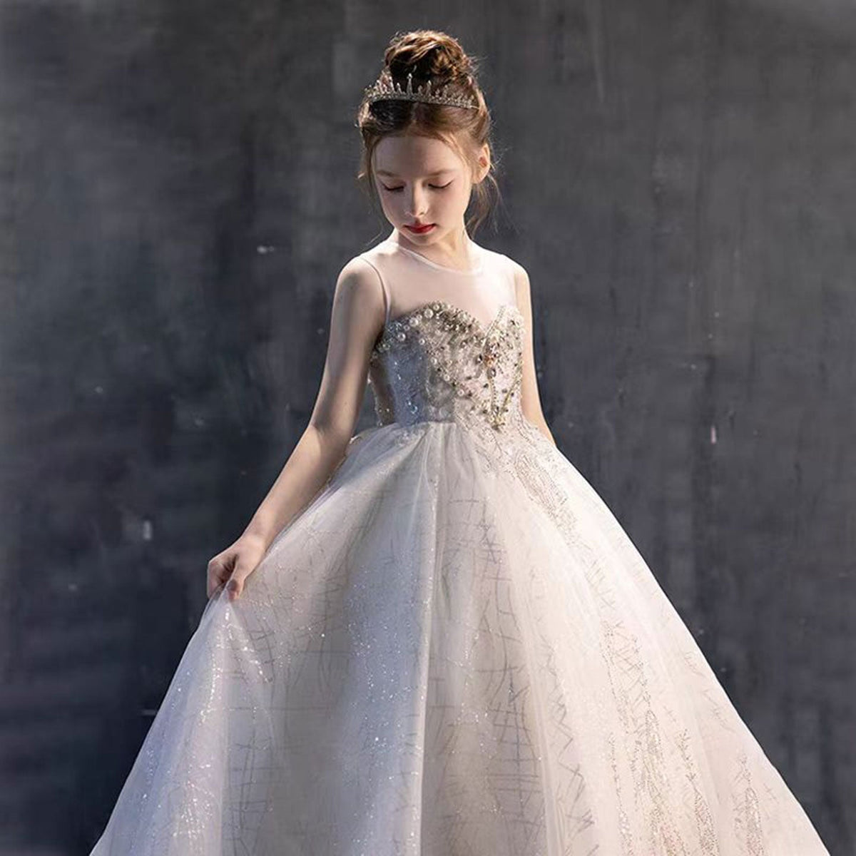 Jill Luxury White Feather Girl Dress with Detachable Cap J124