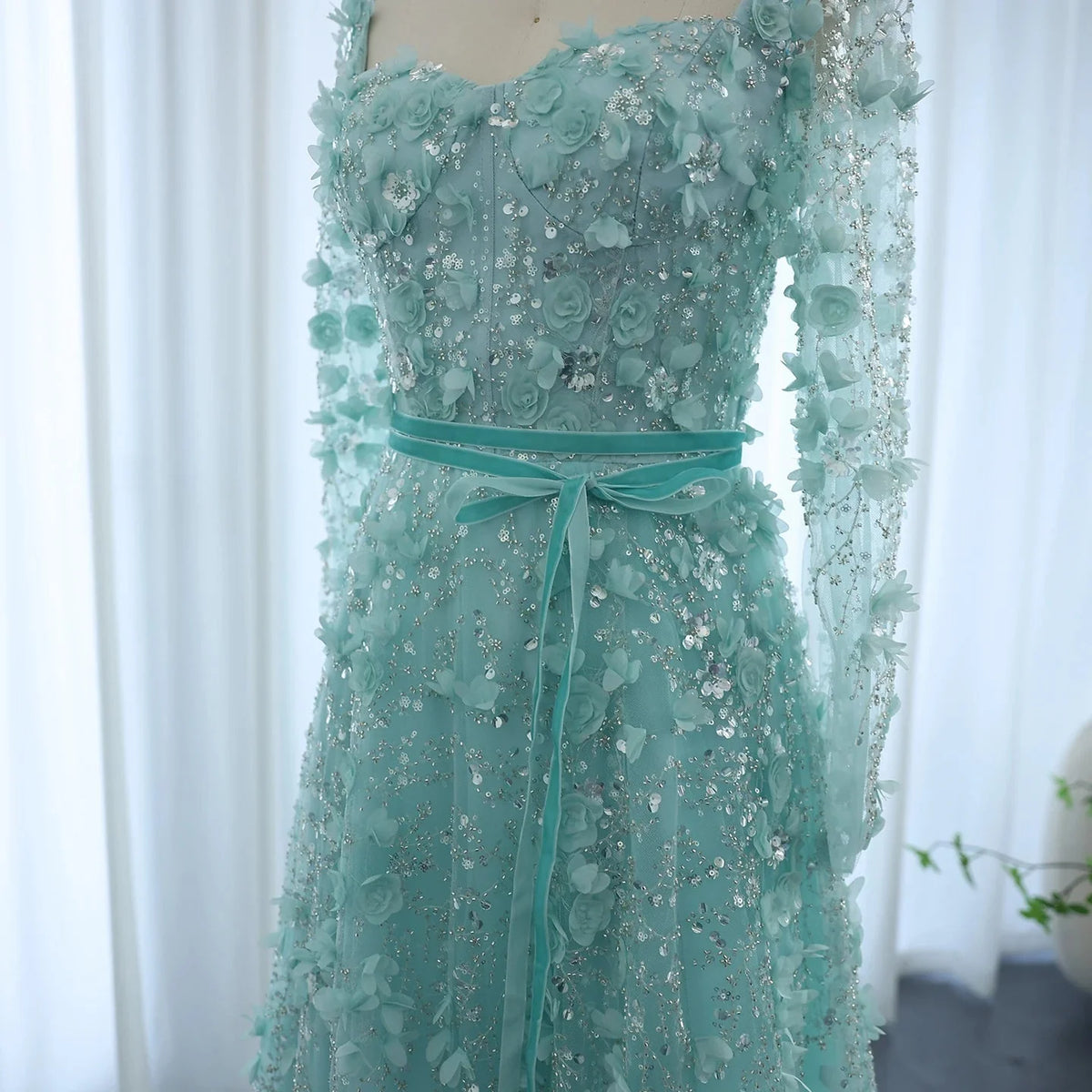 Luxury 3D Flower Gray Long Sleeves Evening Dresses SS353