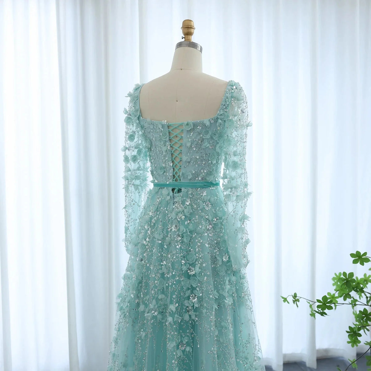 Luxury 3D Flower Gray Long Sleeves Evening Dresses SS353