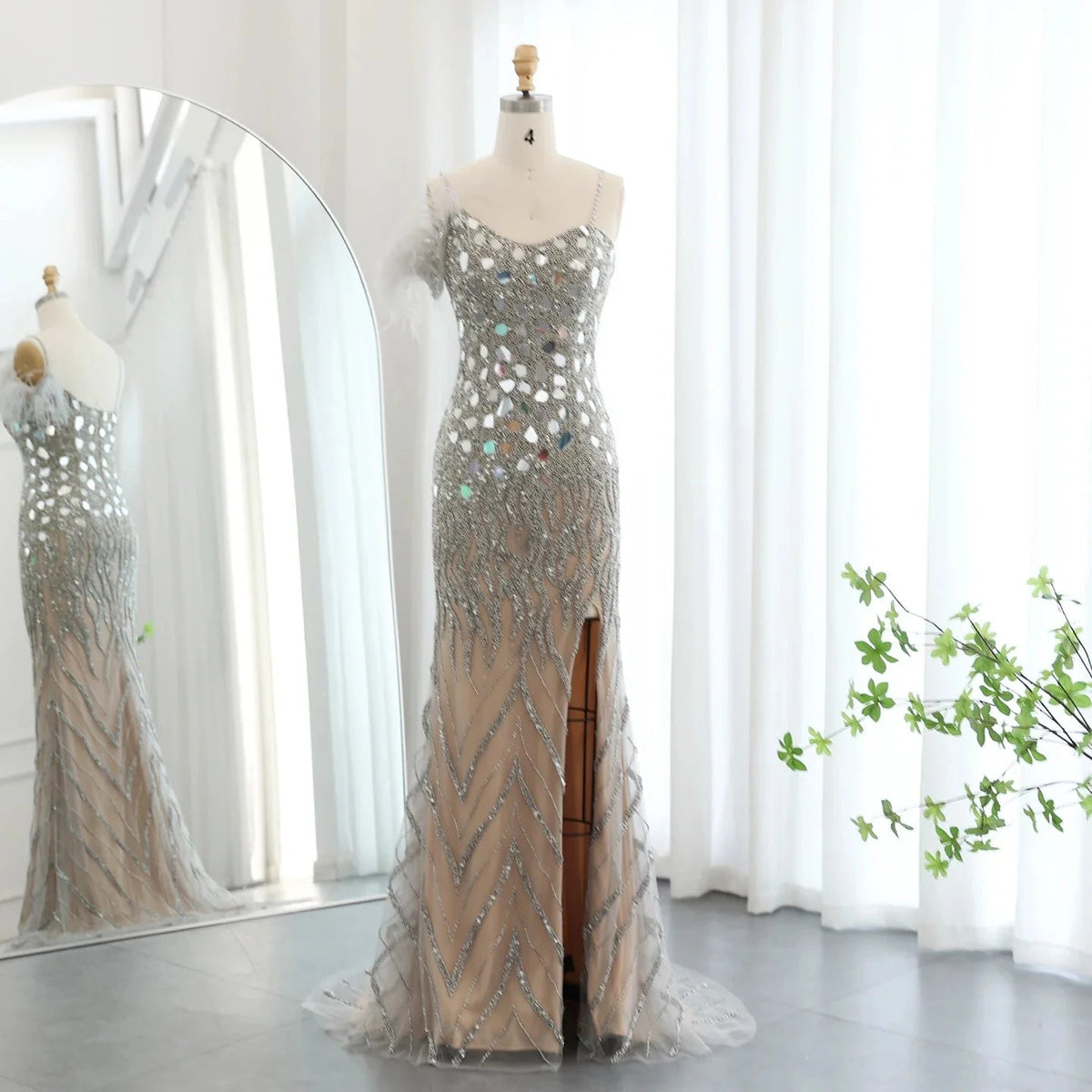 Luxury Beaded Feather Mermaid Silver Nude Evening Dress for Women Wedding Party Elegant Dubai Formal Prom Gown SS165