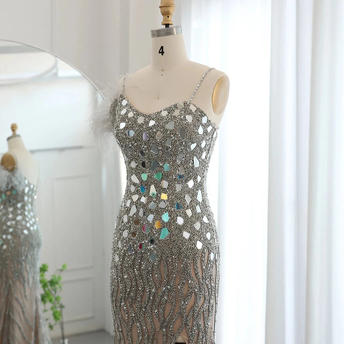 Luxury Beaded Feather Mermaid Silver Nude Evening Dress for Women Wedding Party Elegant Dubai Formal Prom Gown SS165