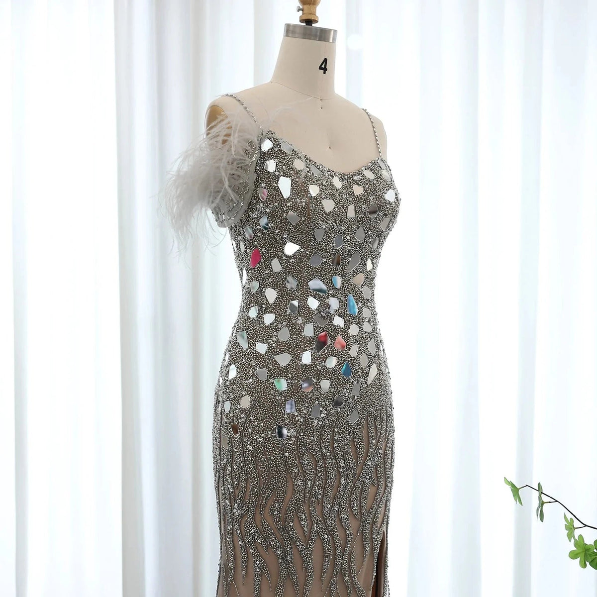 Luxury Beaded Feather Mermaid Silver Nude Evening Dress for Women Wedding Party Elegant Dubai Formal Prom Gown SS165