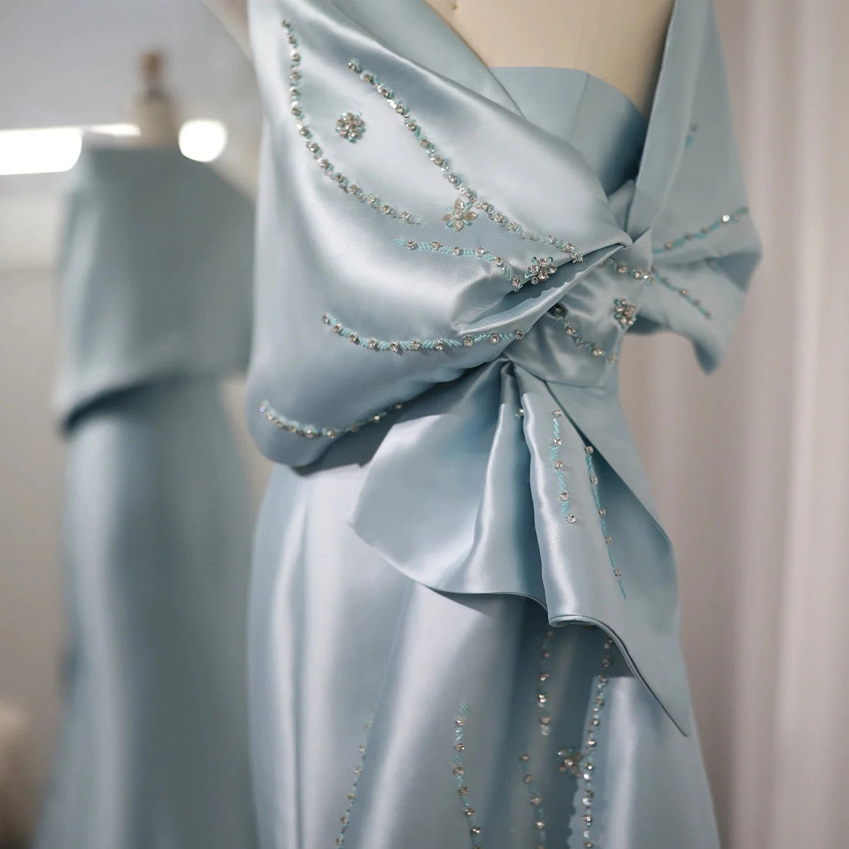 Luxury Dubai Blue Mermaid Arabic Evening Dresses with Cape Shawl Beaded Elegant Women Wedding Guest Party Gown SS333