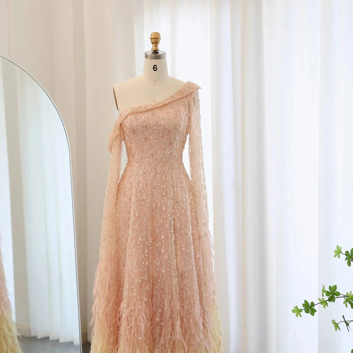 Luxury Dubai Feather One Shoulder Evening Dresses with Cape Sleeves Rose Gold Lilac Women Wedding Party Gowns SS438