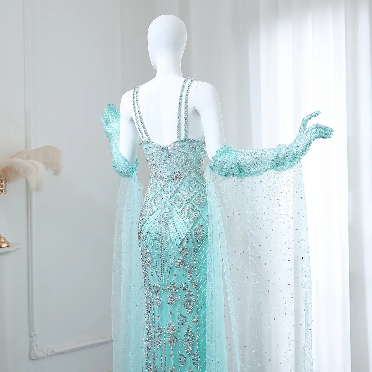 Luxury Dubai Lilac Evening Dresses with Gloves Cape Sleeves Long Straight Beyonce Celebrity Prom Party Gowns SS437