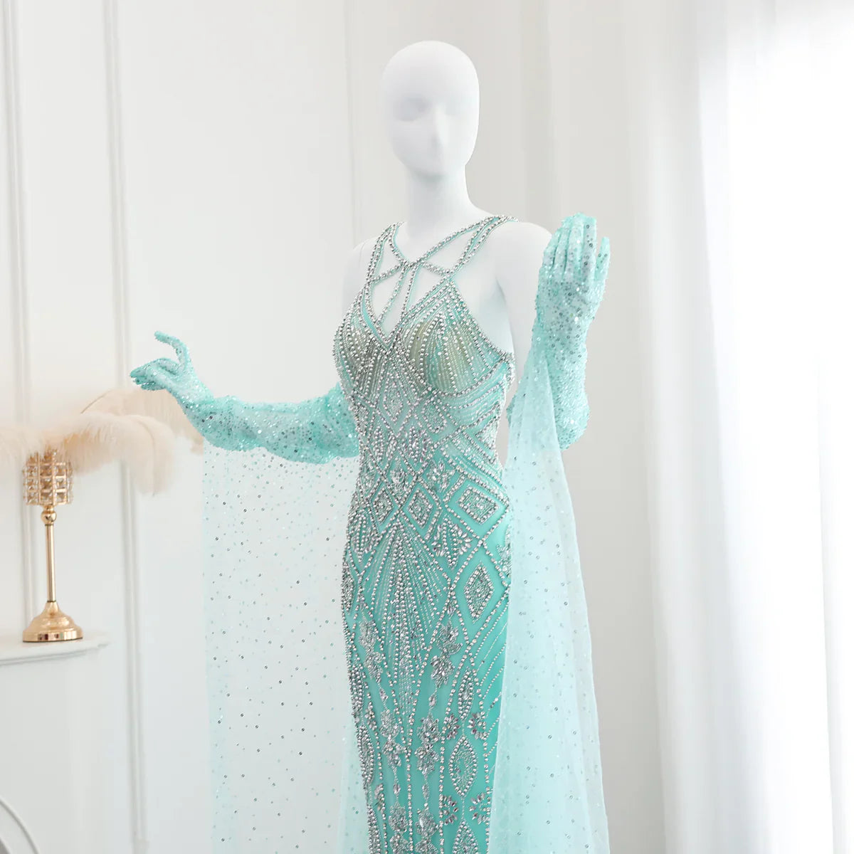 Luxury Dubai Lilac Evening Dresses with Gloves Cape Sleeves Long Straight Beyonce Celebrity Prom Party Gowns SS437
