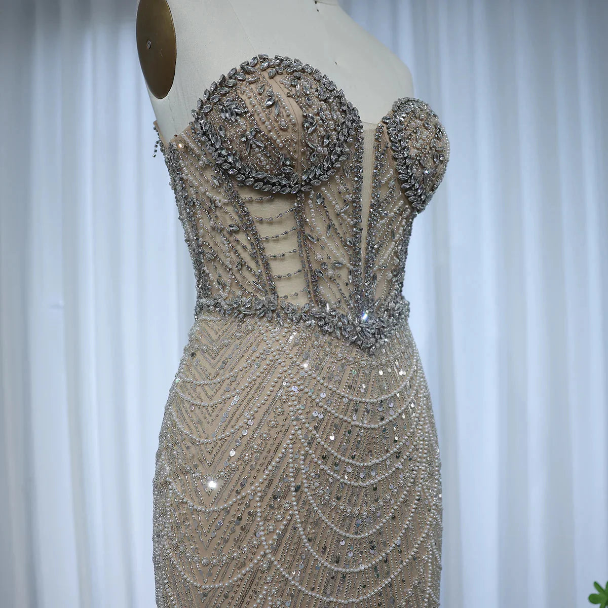 Luxury Dubai Mermaid Crystal Nude Evening Dresses Elegant Sweetheart Beaded Arabic Women Wedding Party Gowns SS223