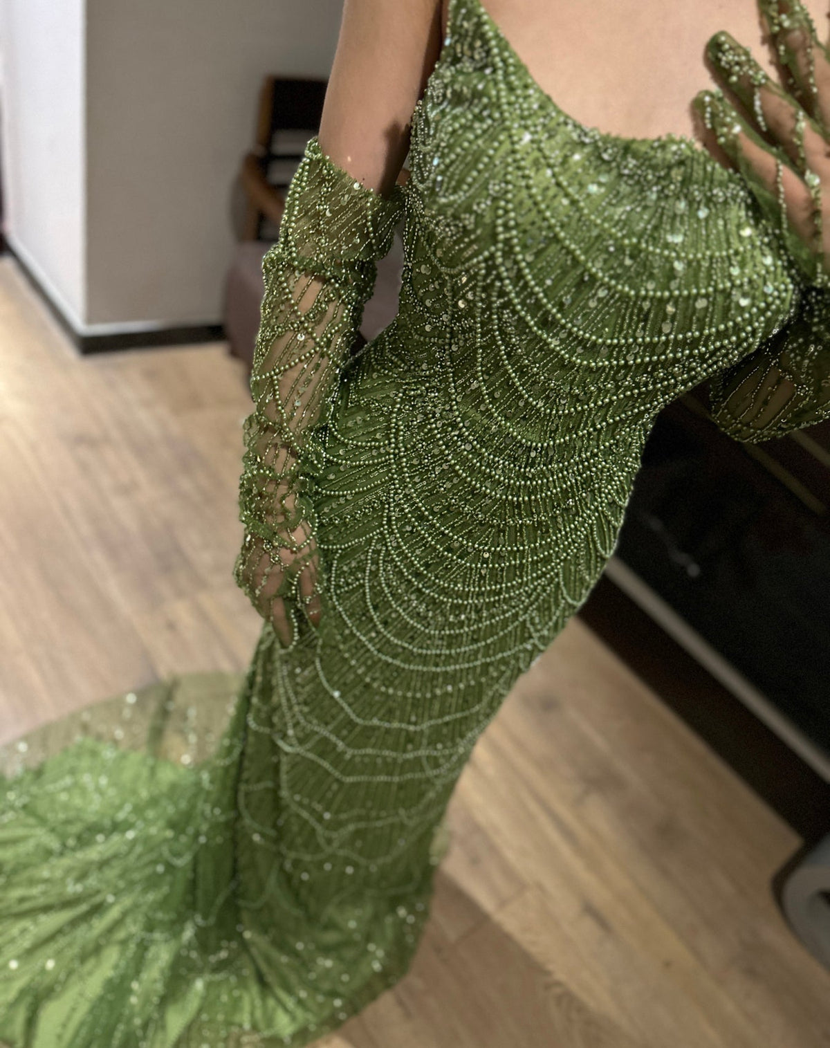Luxury Dubai Mermaid Green Evening Dresses with Gloves Elegant Saudi Arabia Women Wedding Party Gowns SS306