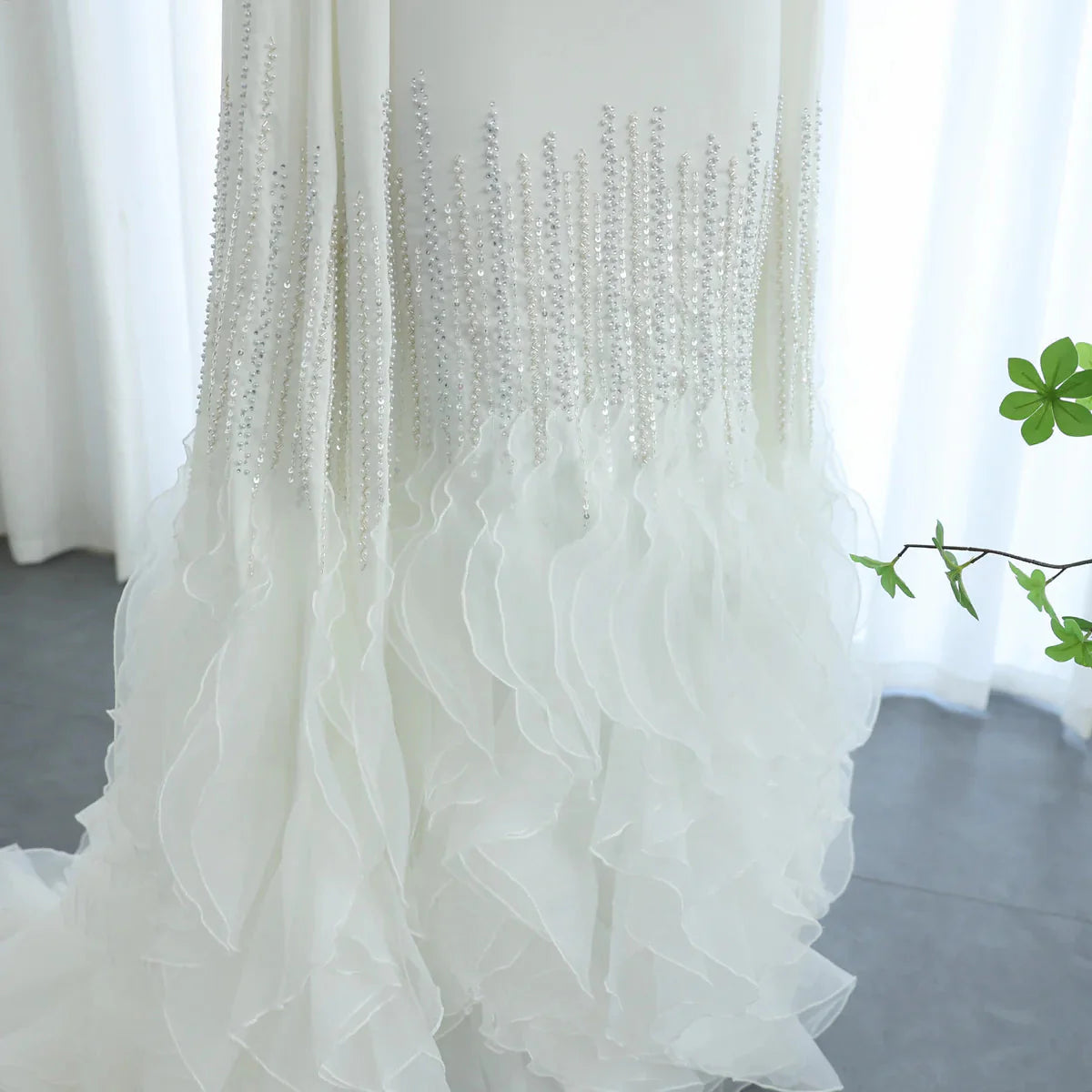 Luxury Dubai Mermaid Nude Evening Dresses with Cape Sleeves Tiered Ruffles Arabic Women Wedding Party Gowns SS440