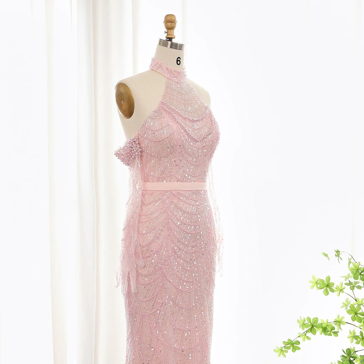 Luxury Dubai Nude Mermaid Evening Dresses with Gloves Sexy Halter Arabic Women Wedding Formal Party Gowns SS289
