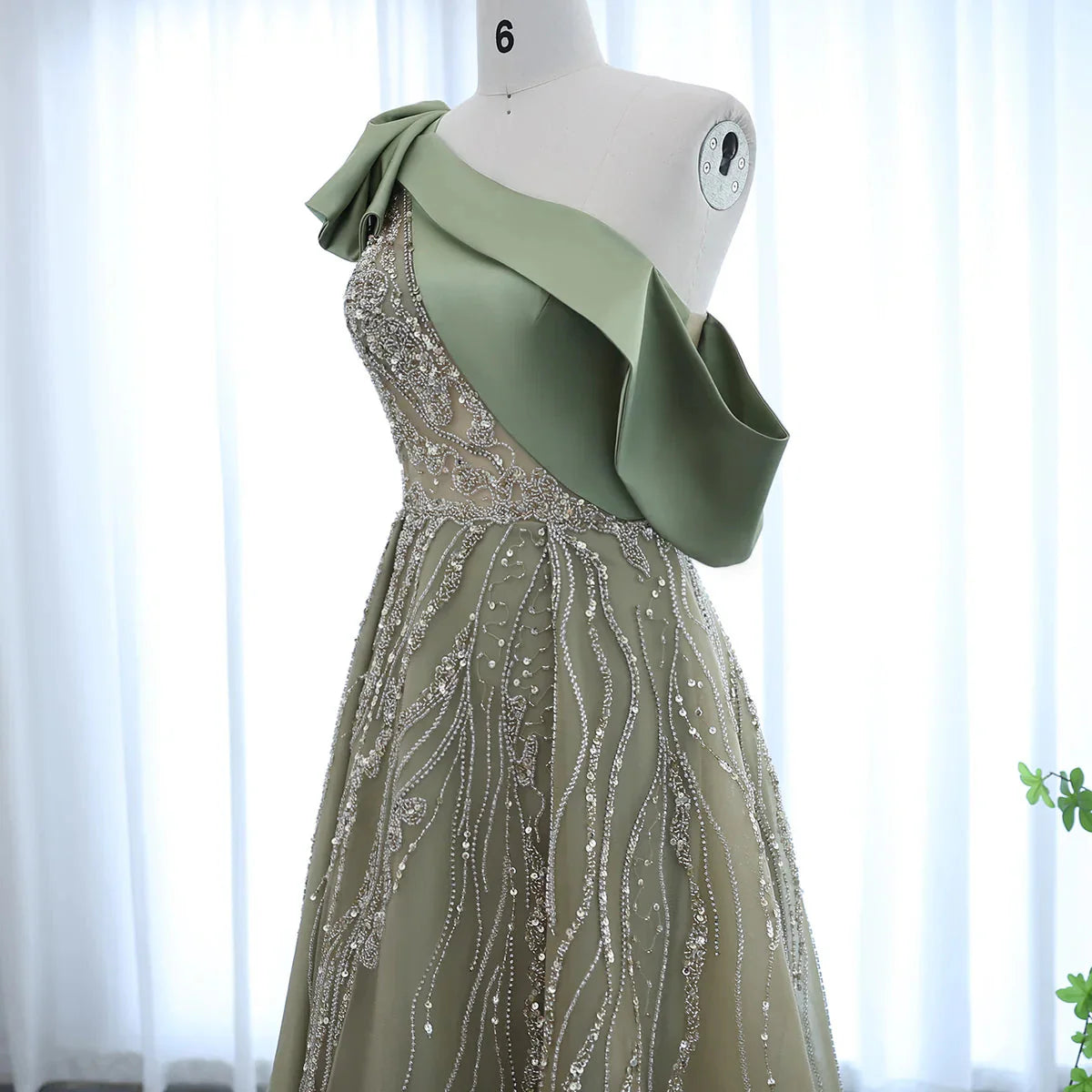 Luxury Dubai One Shoulder Olive Green Arabic Evening Dress with Cape Sleeves Side Slit Wedding Party Gowns SS323