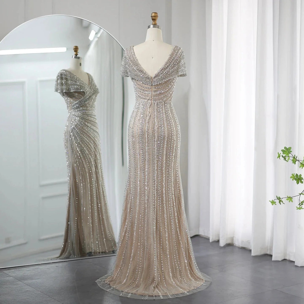 Luxury Dubai Silver Nude Mermaid Evening Dresses for Women Wedding Elegant Cap Sleeves Arab Formal Party Gowns SS045