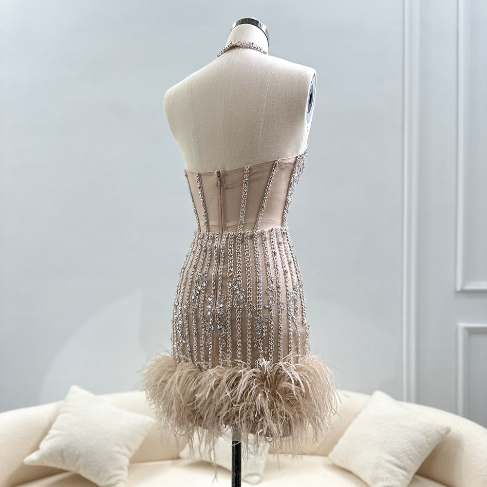 Luxury Feathers Nude Short Mini Cocktail Prom Dresses for Women Wedding Halter Lilac Homecoming Party Gowns SS172