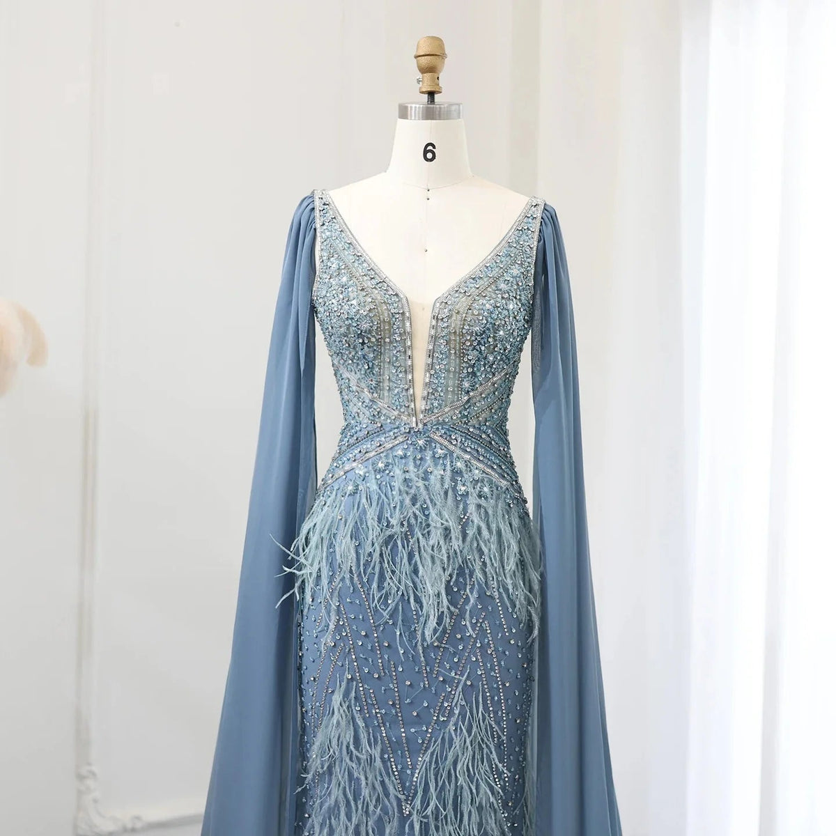 Luxury Mermaid Blue Feathers Evening Dress with Cape Sleeve Backless Prom Dresses for Women Wedding Party Gowns SS027