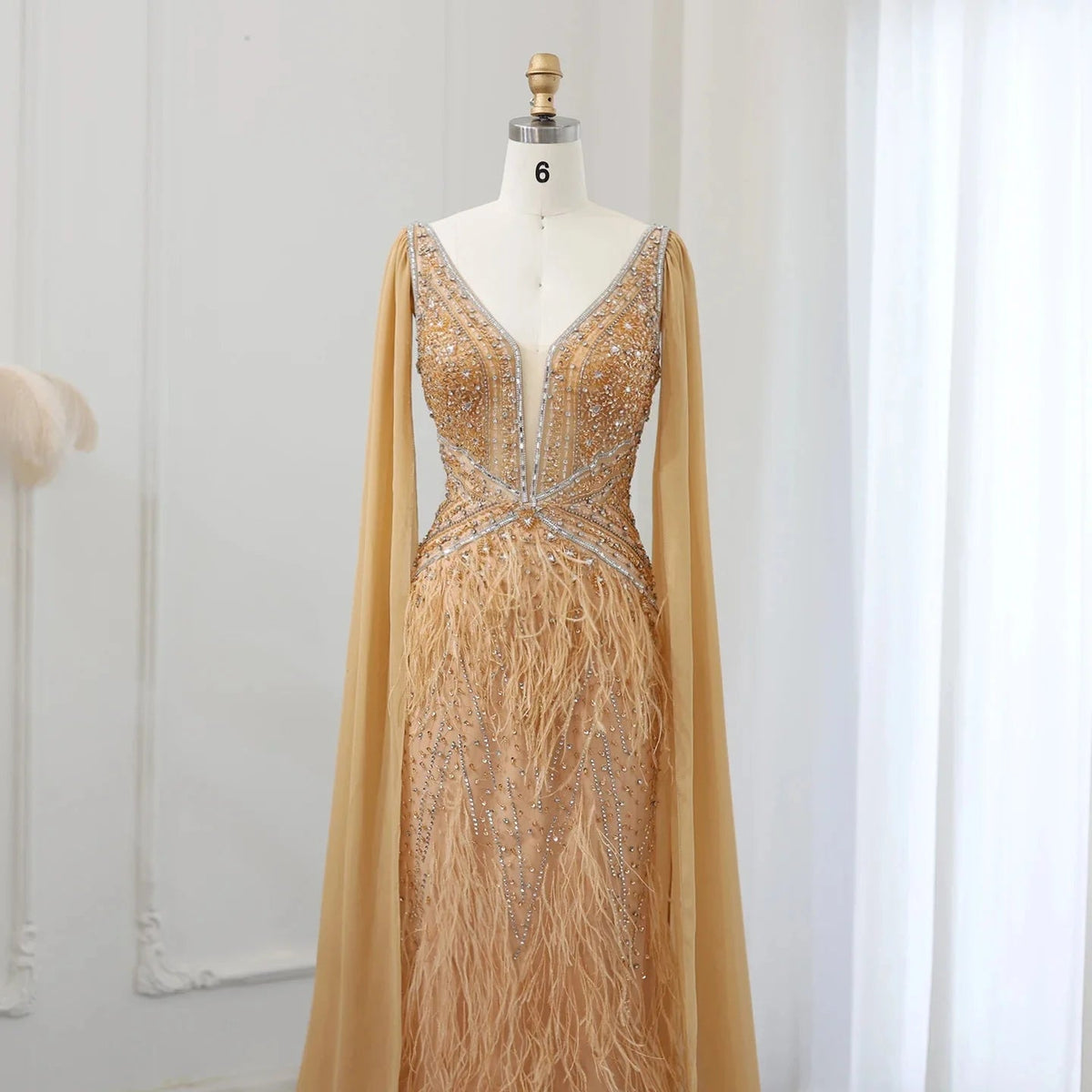 Luxury Mermaid Blue Feathers Evening Dress with Cape Sleeve Backless Prom Dresses for Women Wedding Party Gowns SS027