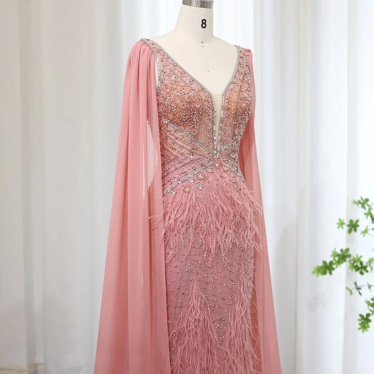 Luxury Mermaid Blue Feathers Evening Dress with Cape Sleeve Backless Prom Dresses for Women Wedding Party Gowns SS027