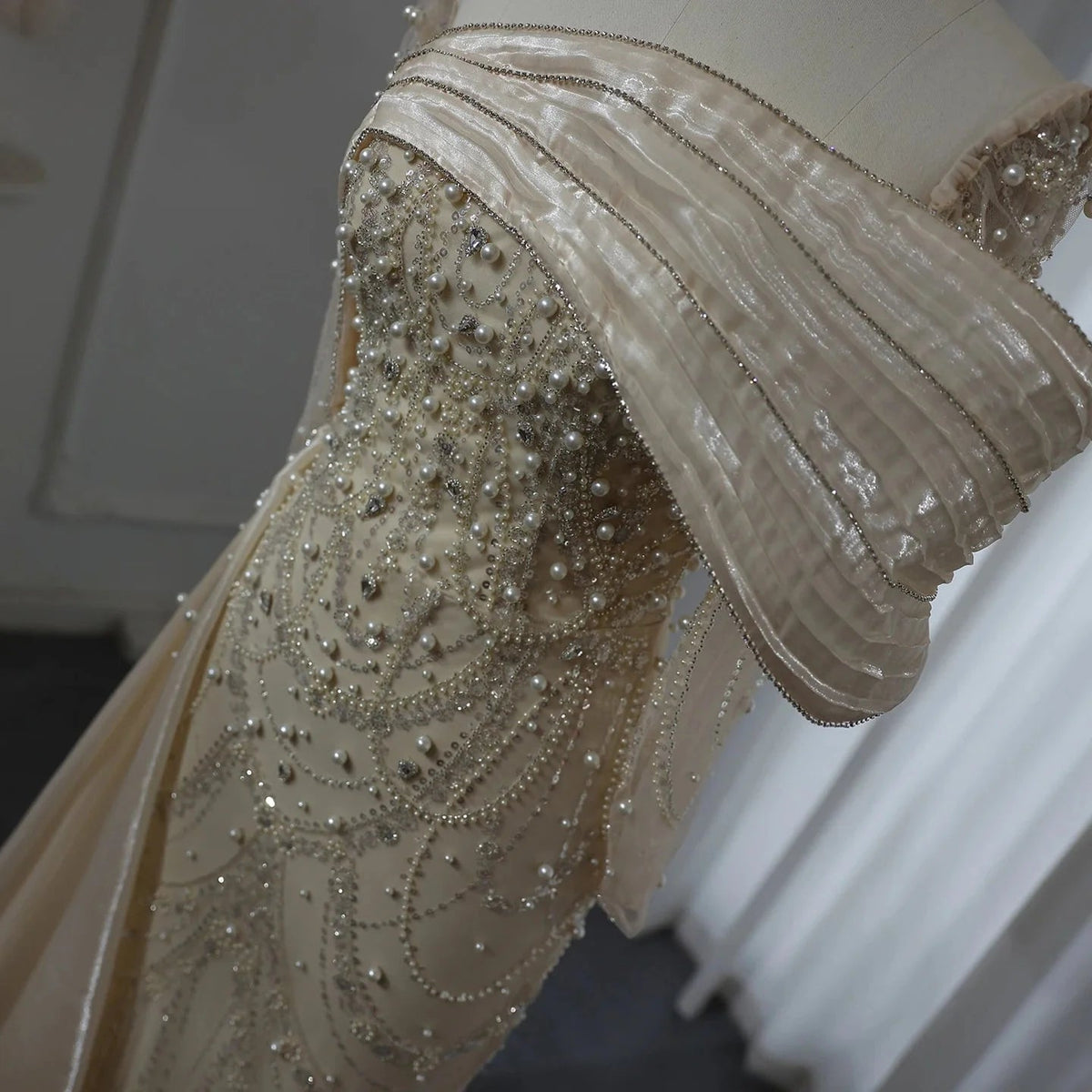 Luxury Nude Crystal Mermaid Evening Dress with Overskirt Long Sleeves Dubai Arabic Wedding Formal Prom Gowns SS256
