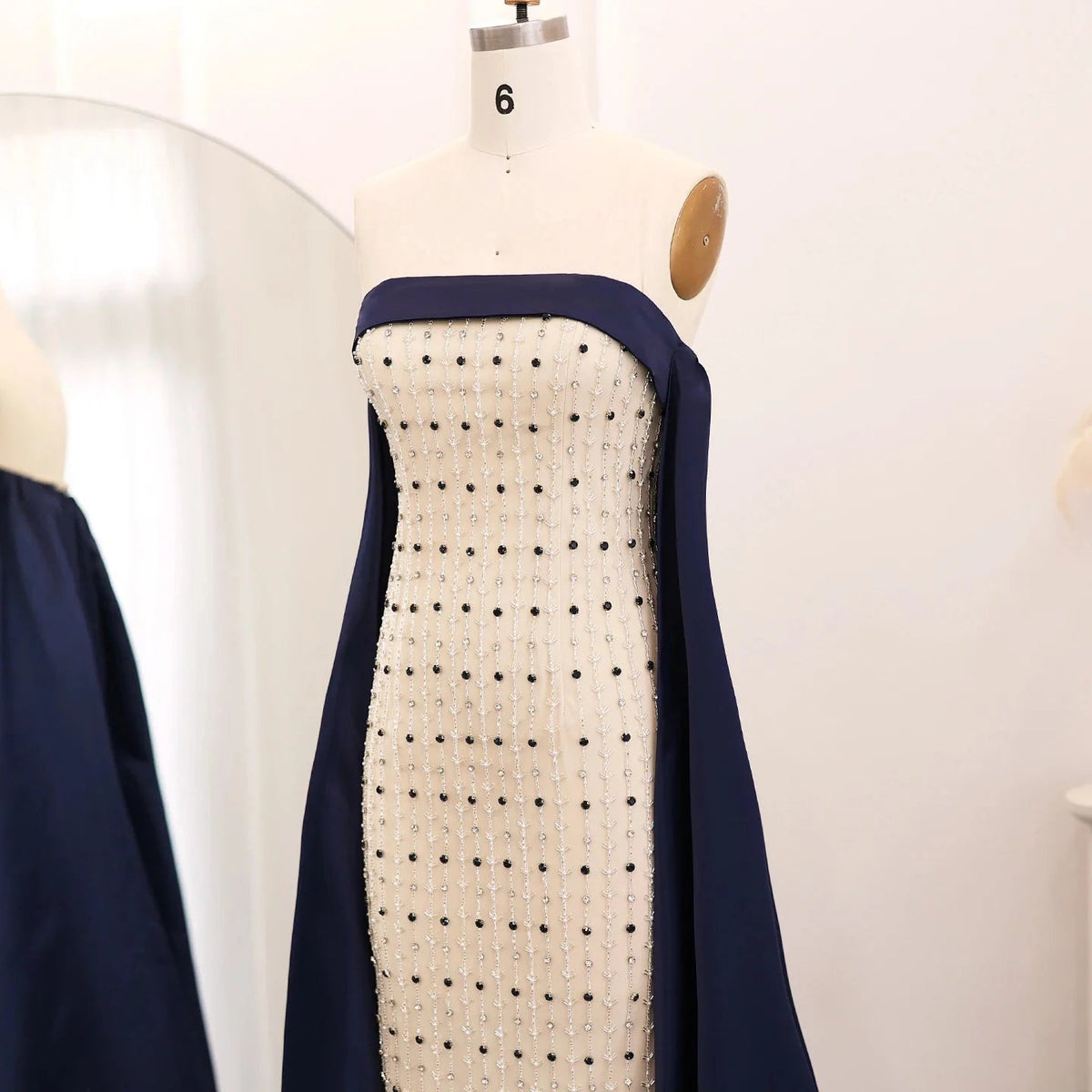 Navy Blue White Strapless Luxury Dubai Evening Dresses with Cape Midi Arabic Women Wedding Party Gowns 2024 SS422
