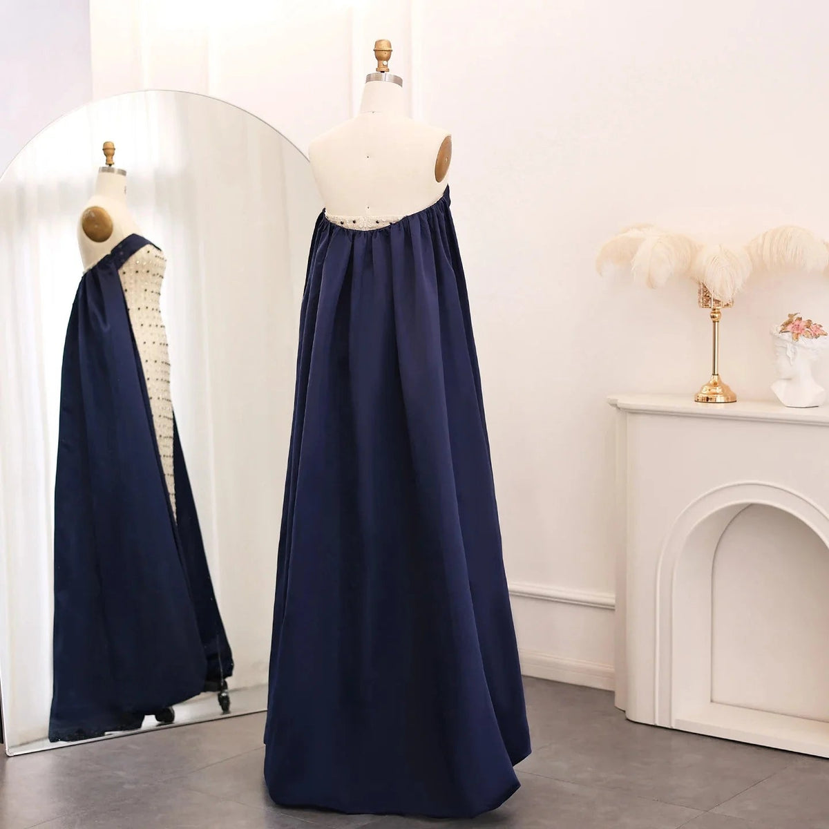 Navy Blue White Strapless Luxury Dubai Evening Dresses with Cape Midi Arabic Women Wedding Party Gowns 2024 SS422