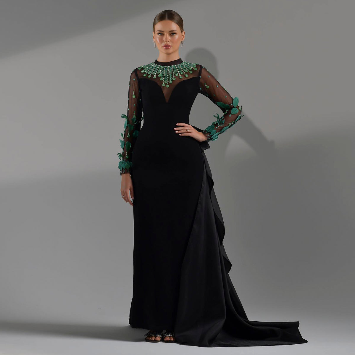 Luxury Emerald Green Feathers Black Evening Dress Long Sleeves SS457
