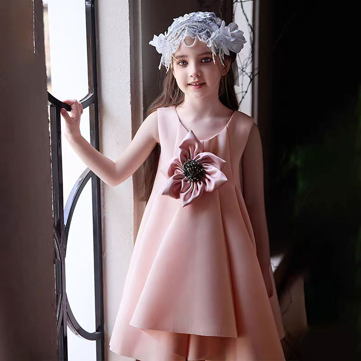 A-Line Sleeveless Applique Satin Flower Girl Dress D045