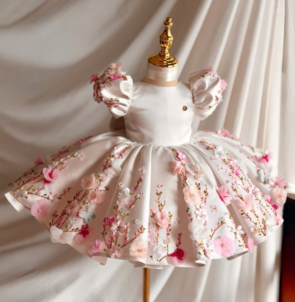 Luxury White Girl Dress Flowers Princess Birthday Gown J833