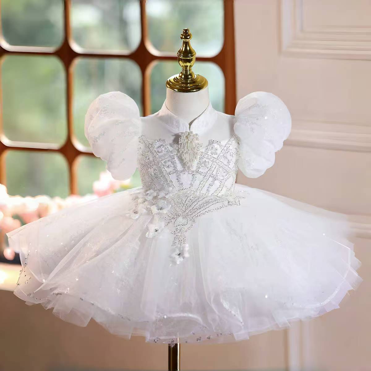 White Flower Girl Dress Knee Length Birthday Party Gown D155