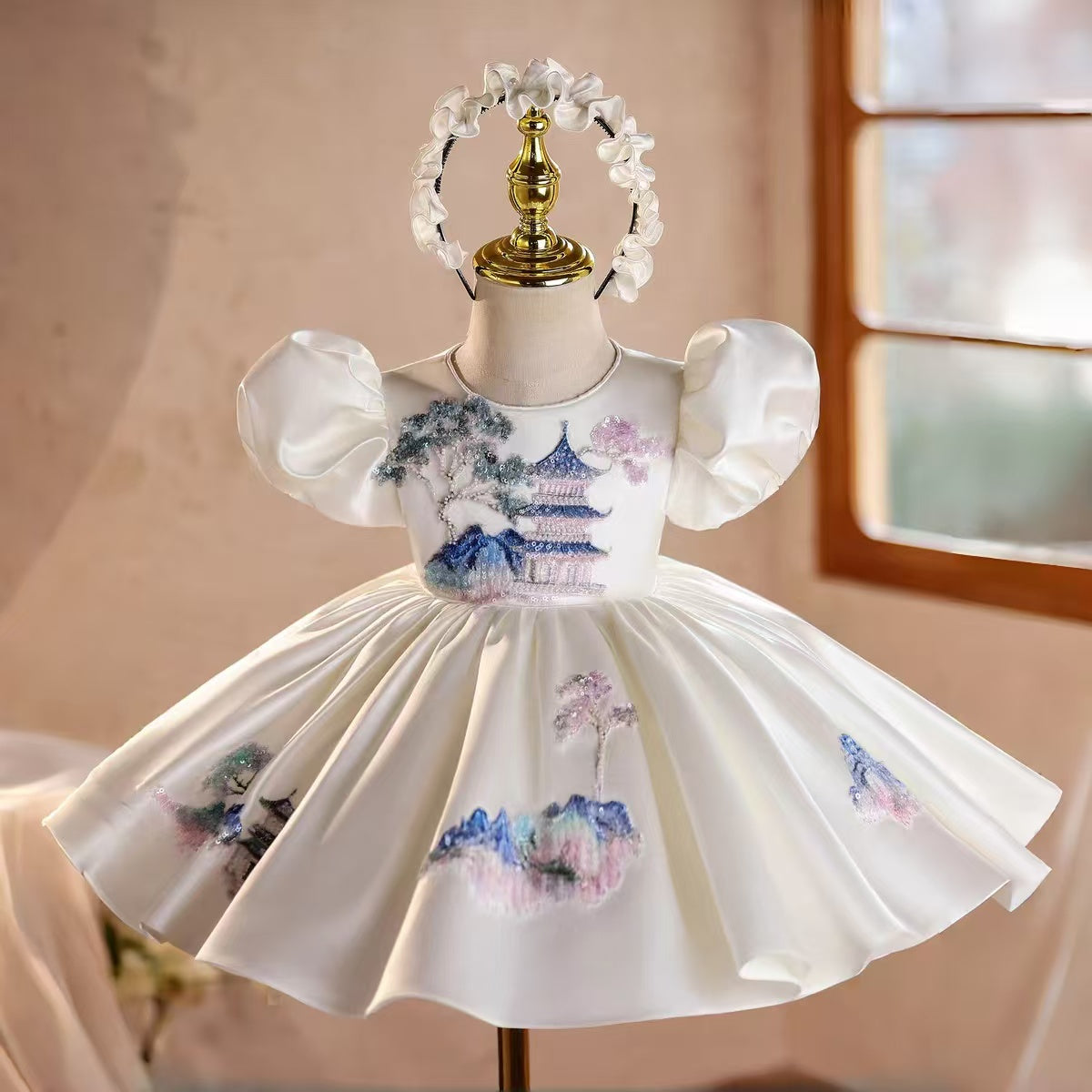 Luxury Embroidery Girl Dress Satin Flowers Princess Birthday Gown J845