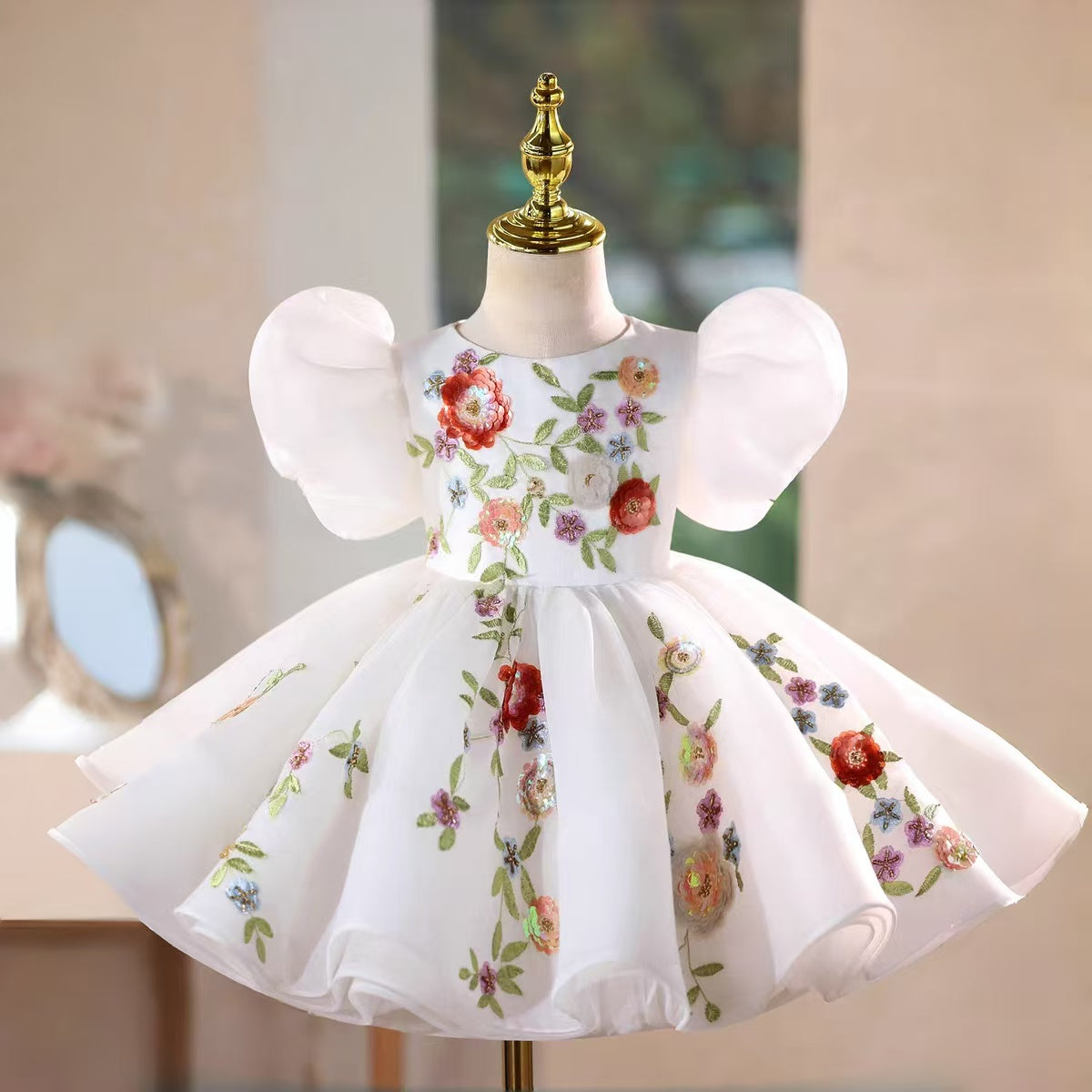 White Girl Dress Appliques Knee Length Princess Birthday Gown D210