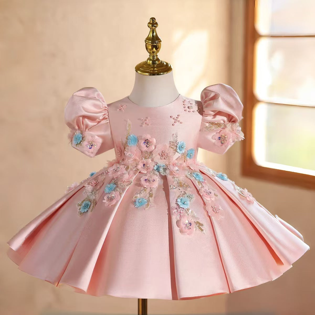Luxury Pink Girl Dress Beaded Flowers Princess Birthday Gown J842
