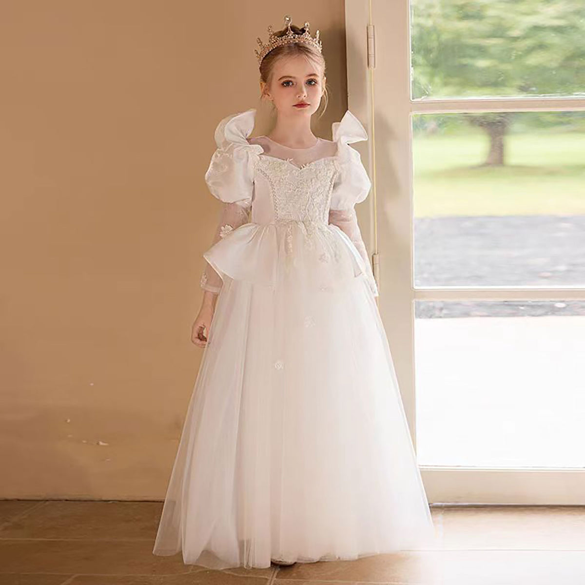 Jill Embroidered Pearl Tulle O-Neck Flower Girl Dress D313