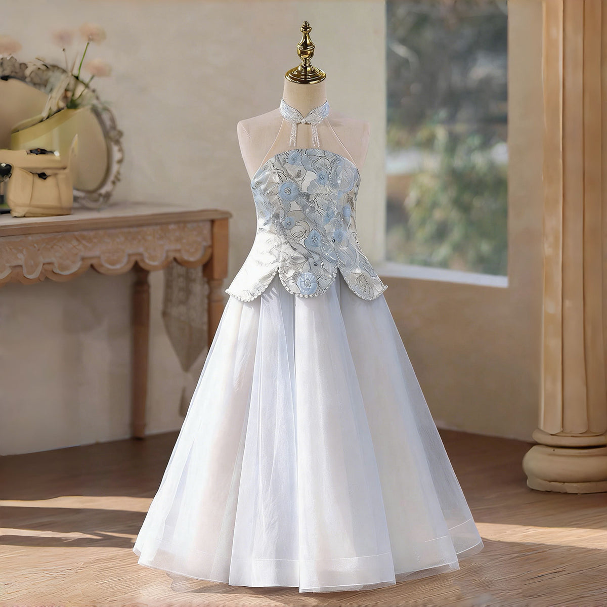Elegant Halter Neck Blue Flower Girl Dress Shimmering Blue Floral Jacquard Ball Gown D331