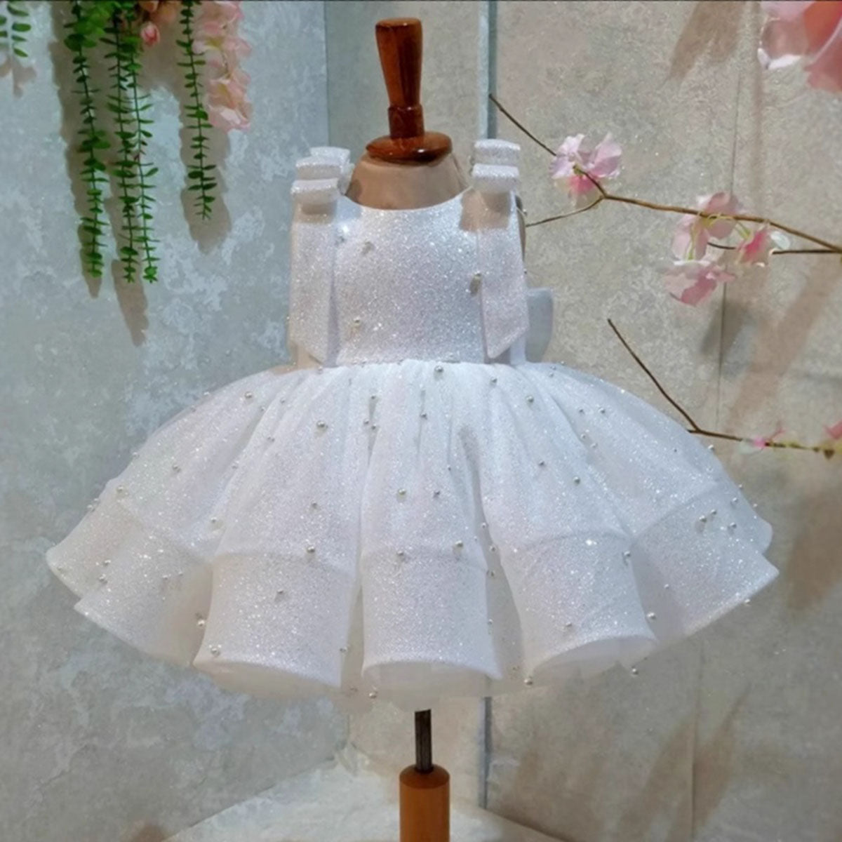 Sparkling Pearl Embellished Dress with Bow Details Perfect for Special Occasions M049