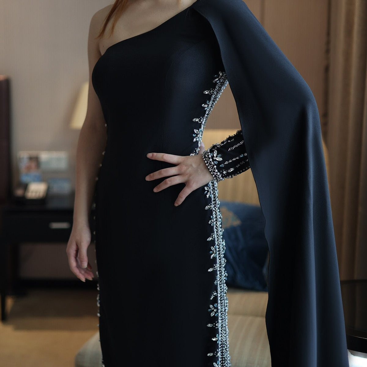 Arabic Black One Shoulder Mermaid Luxury Evening Dress with Cape Sleeve Elegant Dubai Women Wedding Party Gown SS389
