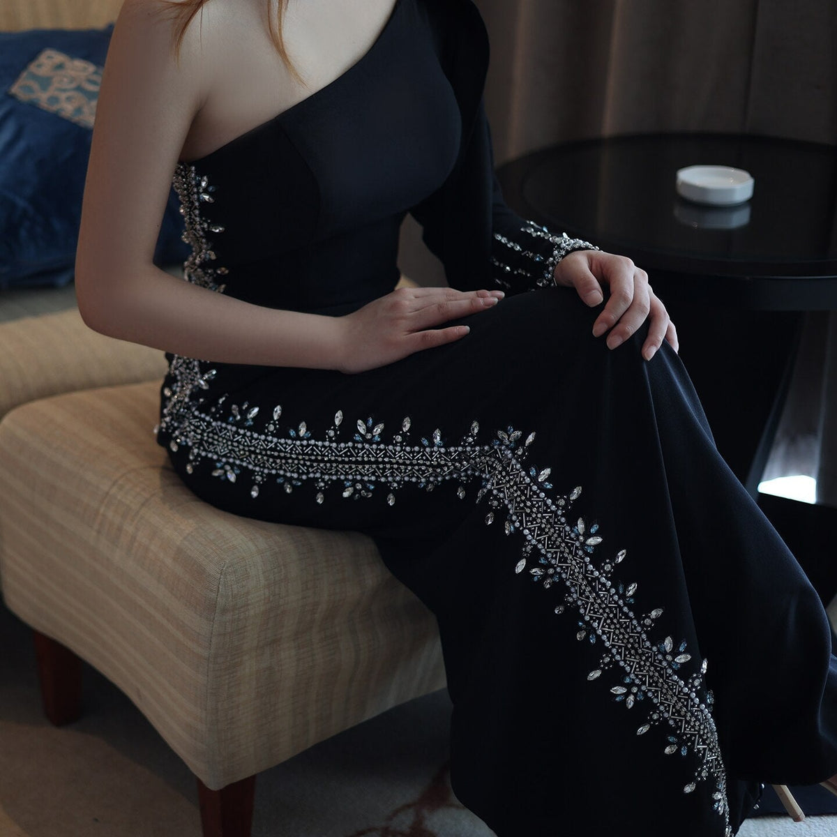 Arabic Black One Shoulder Mermaid Luxury Evening Dress with Cape Sleeve Elegant Dubai Women Wedding Party Gown SS389