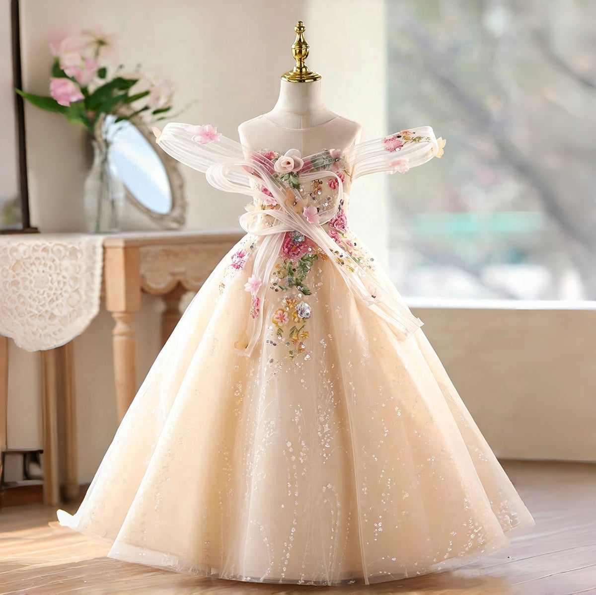 Champagne Flower Girl Dress for Girls Sparkly Tulle Ball Gown for Wedding D335