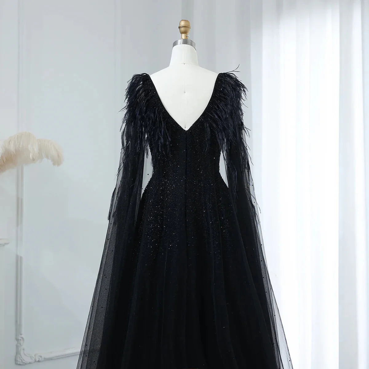Dusty Pink Luxury Feathers Arabic Evening Dresses with Cape SS406