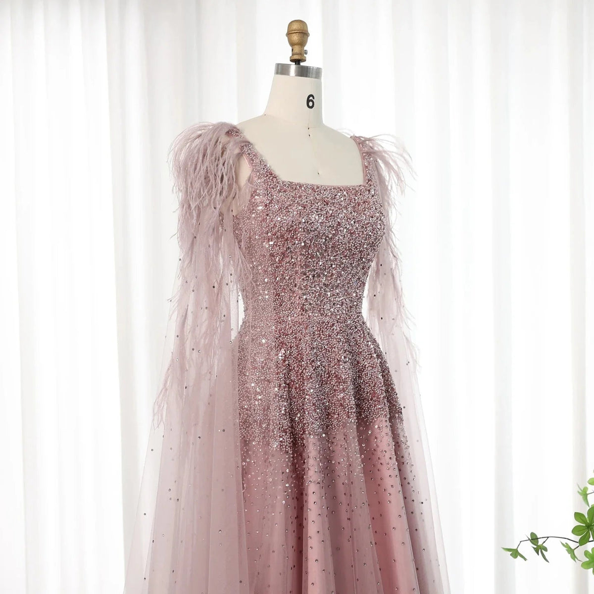 Dusty Pink Luxury Feathers Arabic Evening Dresses with Cape SS406