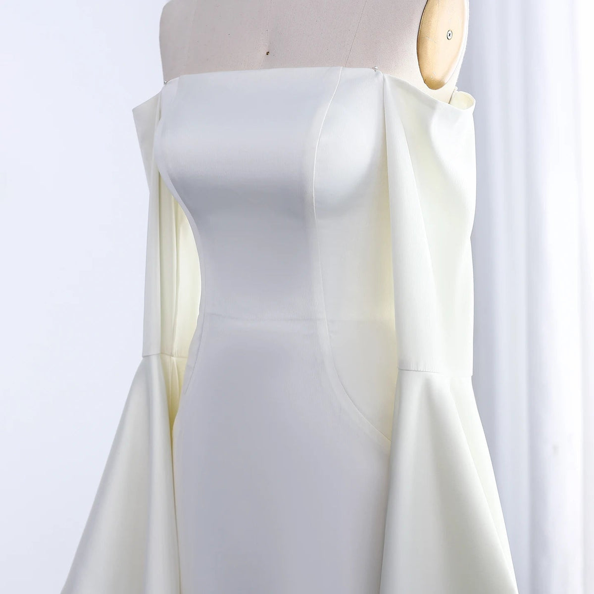 Elegant White Off shoulder Evening Dress SF050