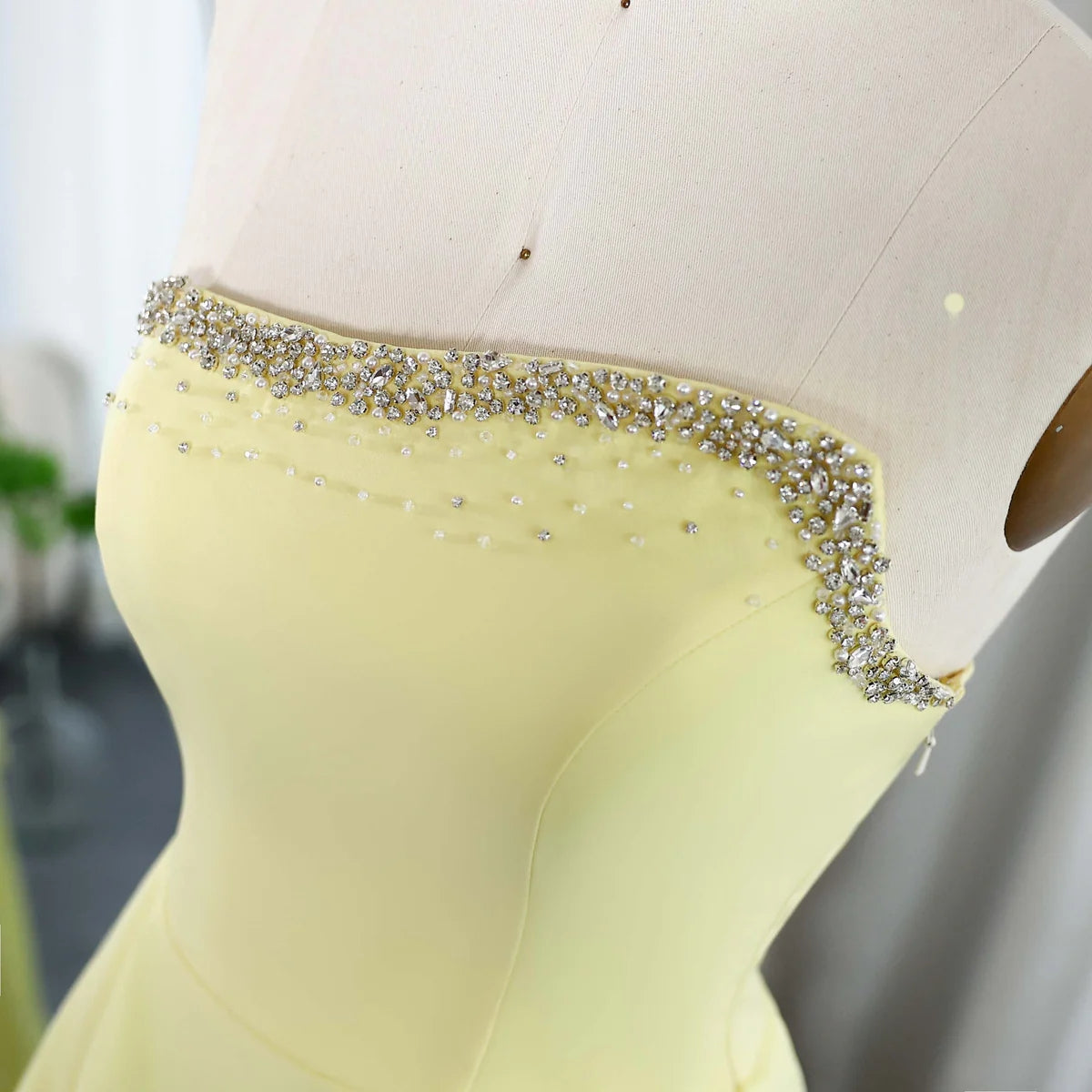 Elegant Yellow Strapless Ruffles Evening Dress SF256