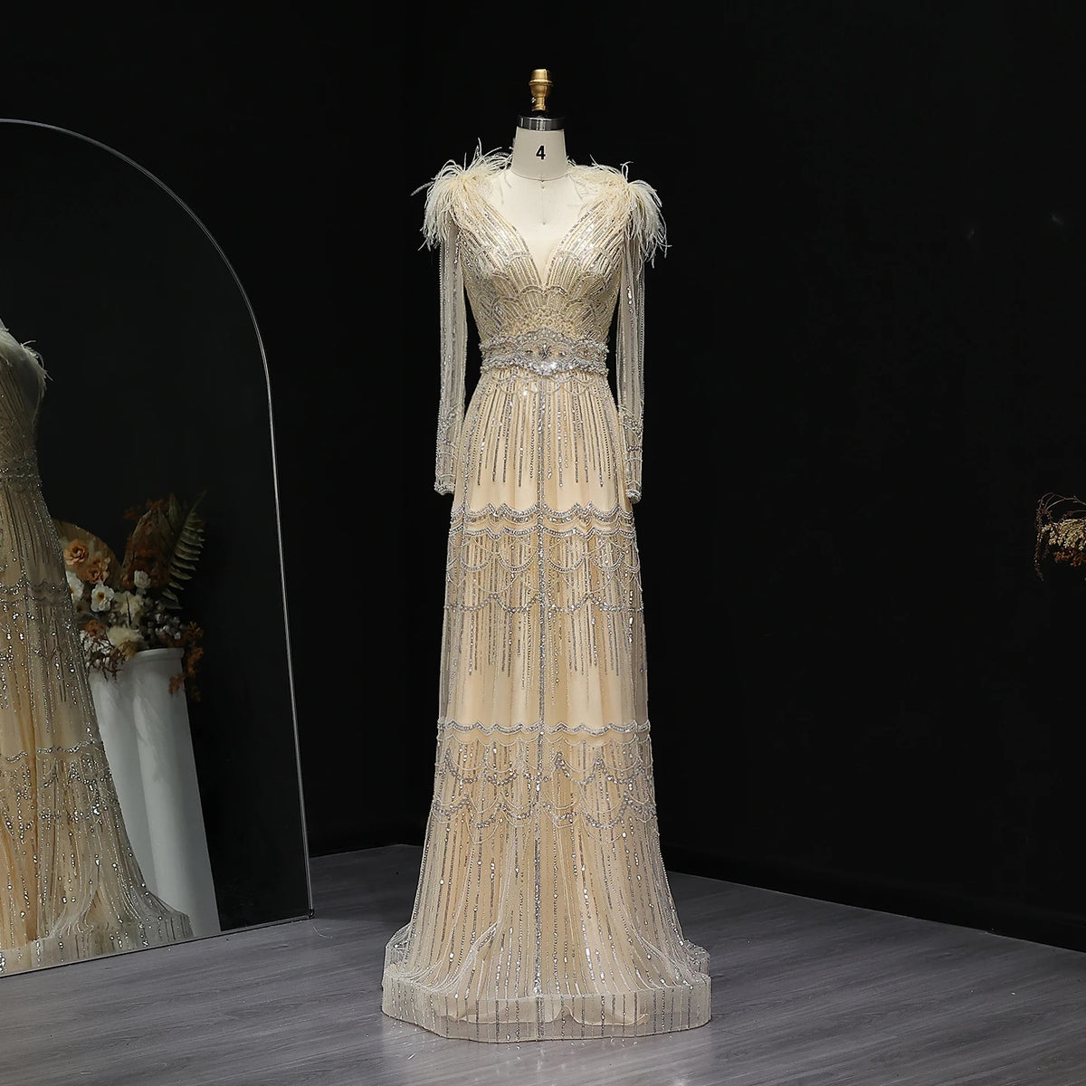 Elegant Arabic Feathers Long Sleeves Dubai Wedding Evening Gown SS018